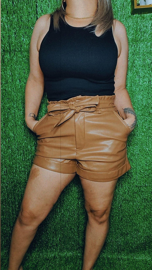 Emy shorts leather caramel